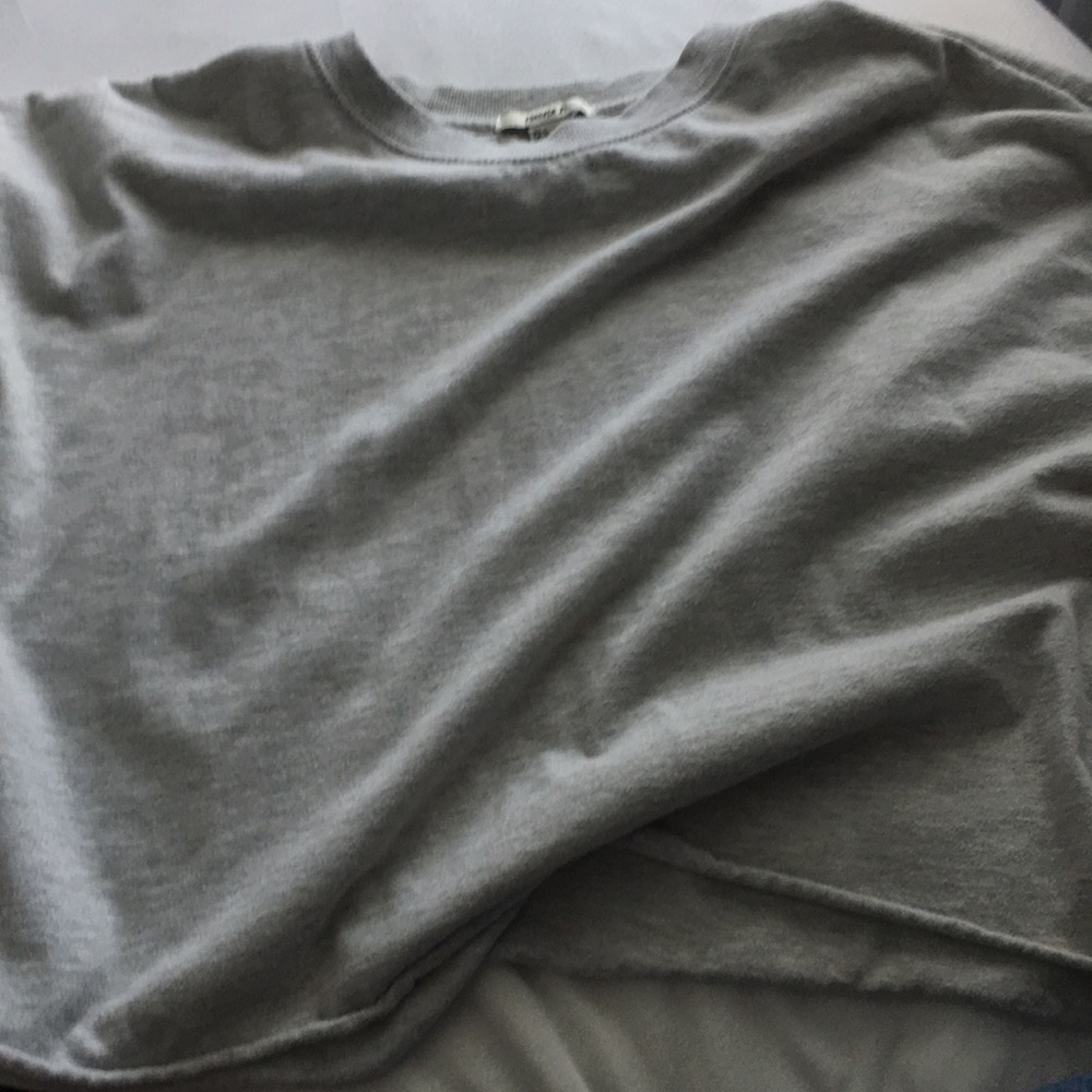 Long sleeve crop top